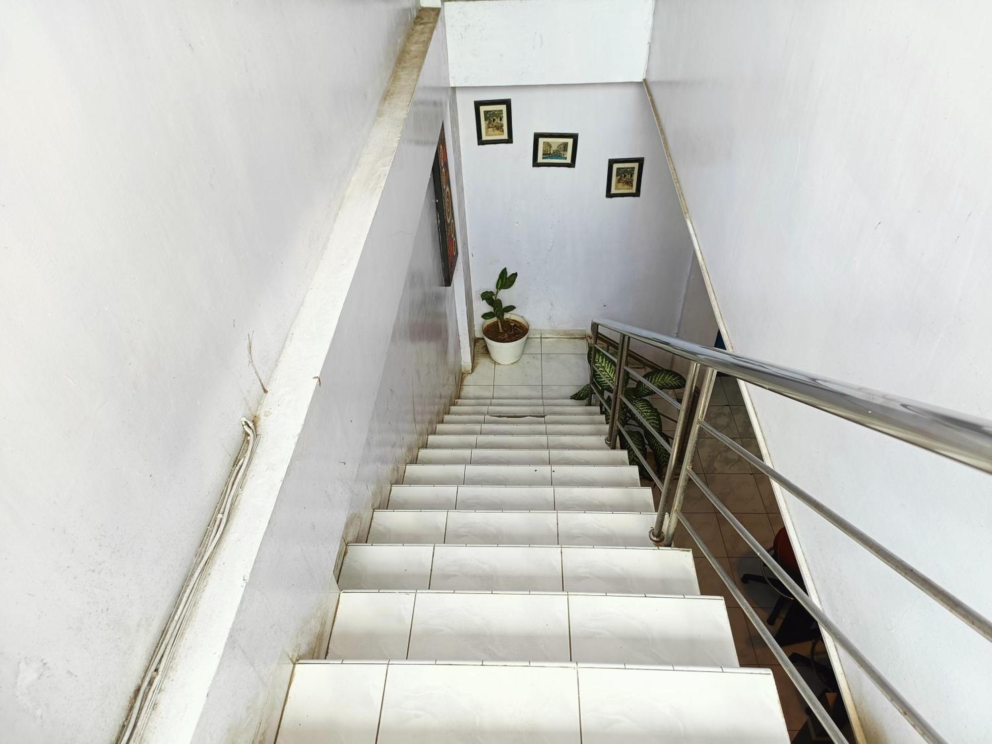 Bumi Merpati Residence Makassar Mitra Reddoorz Экстерьер фото