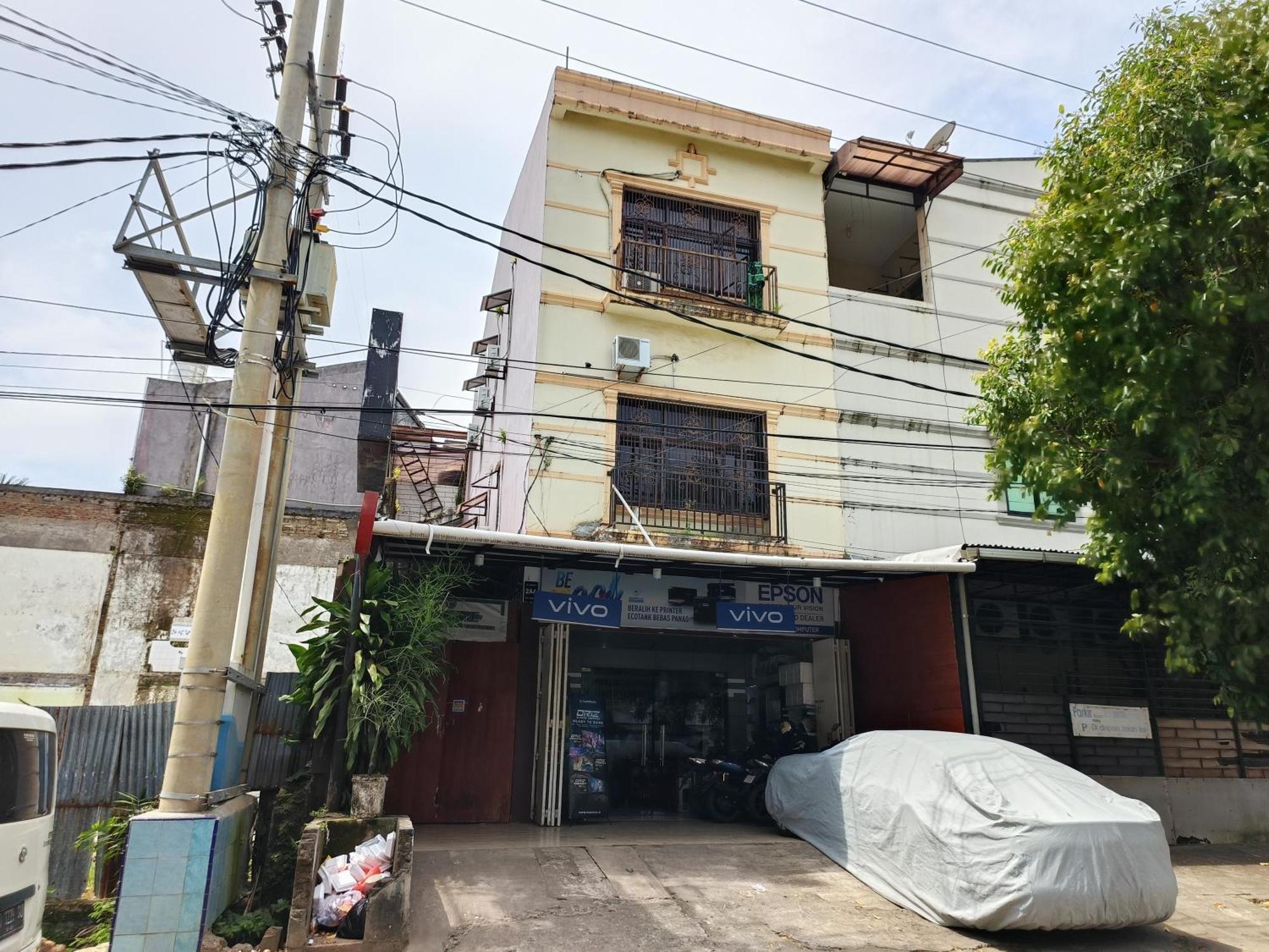 Bumi Merpati Residence Makassar Mitra Reddoorz Экстерьер фото
